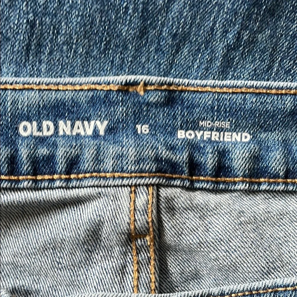 OLD NAVY Blue Jeans Mid Rise BOYFRIEND Medium Wash Skinny Leg 5 Pocket Denim 16